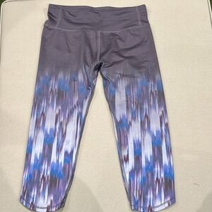 BOGO🥳 all in motion cropped leggings